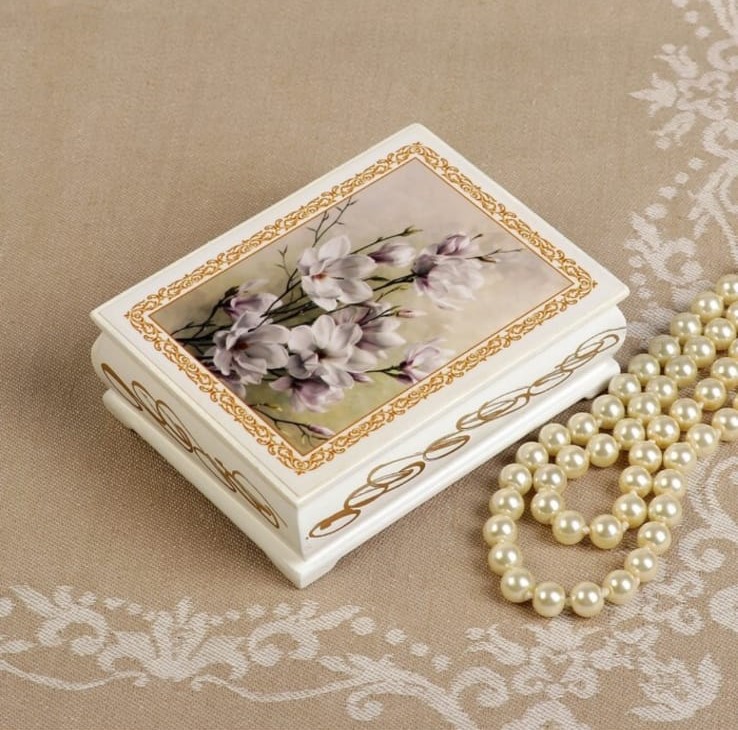 White Jewlery Box